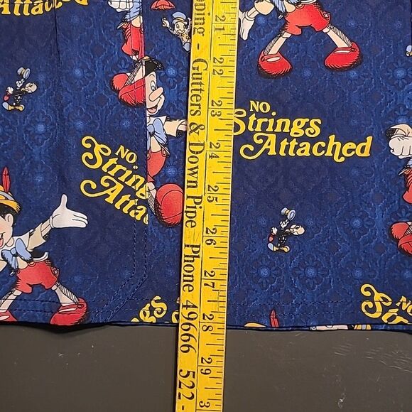 Pinocchio Cherokee Scrubs Shirt Nurse Disney Tooniforms V Neck Small NEW NWT - Picture 5 of 7